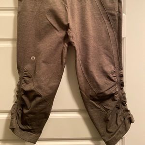 Cropped lululemon leggings